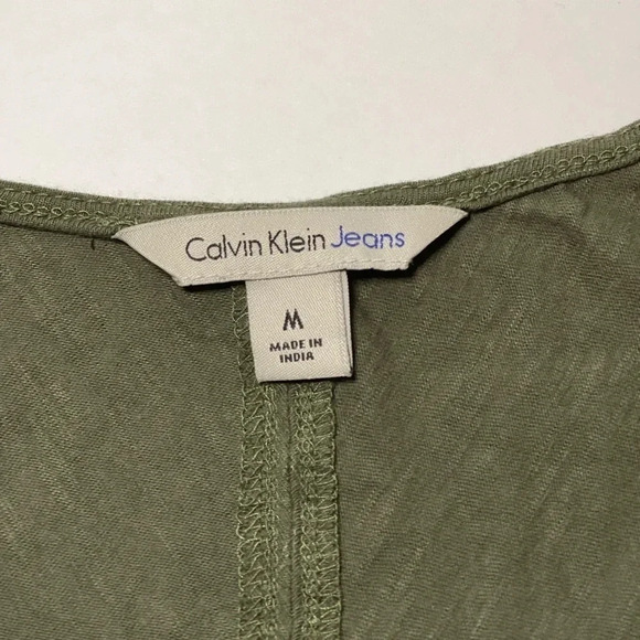 Calvin Klein Jeans Khaki Green Short Sleeve Vneck with Shoulders Cut Out MEDIUM - Picture 3 of 4